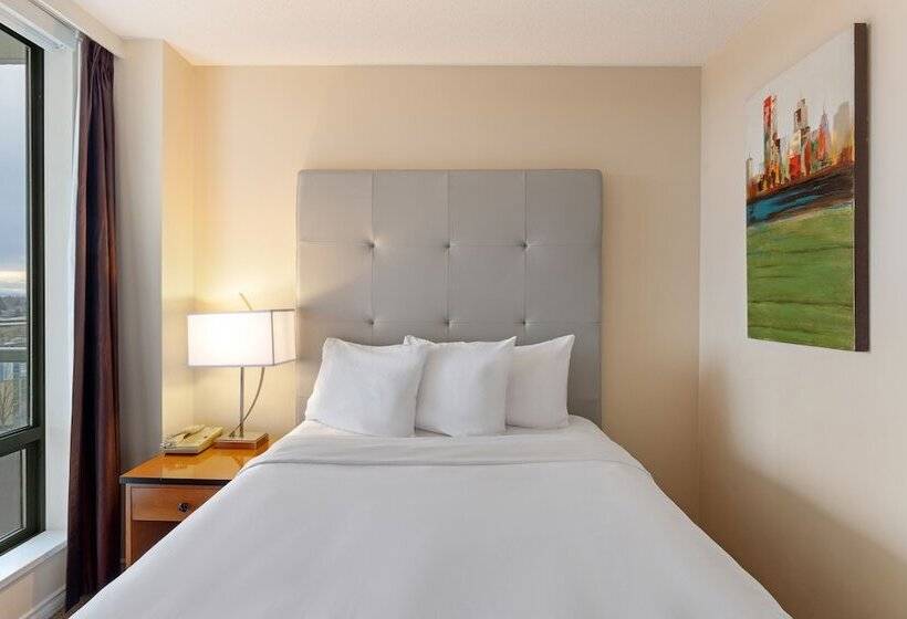 סוויטה, Executive Hotel Vancouver Airport