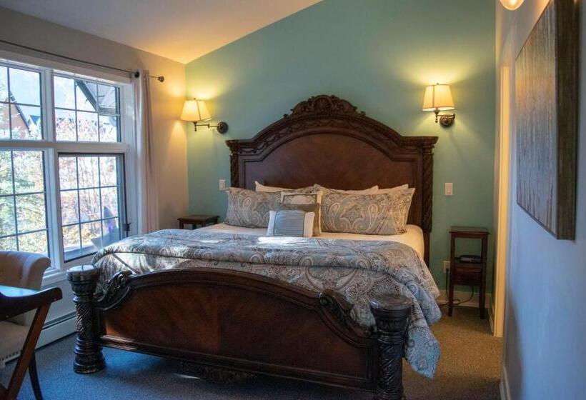 キングサイズベッドのデラックススイート, The Georgetown Inn