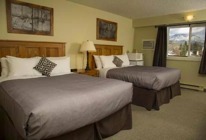 اتاق استاندارد با 2 تخت دوبل, Red Tree Lodge