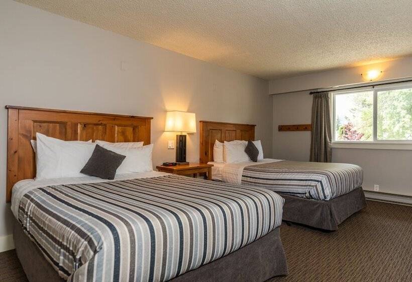 带2个双人床的标准工作室, Red Tree Lodge