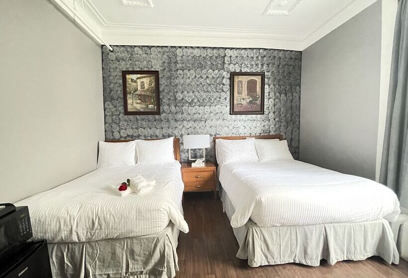 Семейный Номер, De Paris Montreal