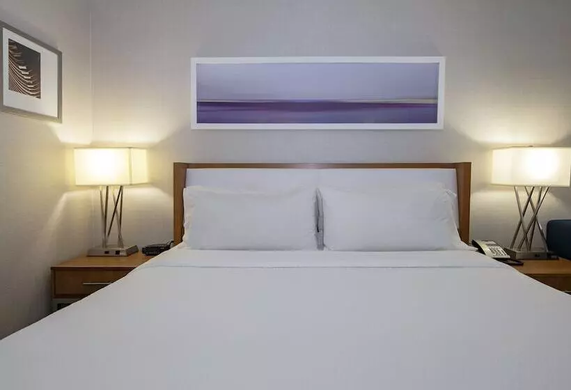 اتاق استاندارد, Holiday Inn Express Kamloops, An Ihg