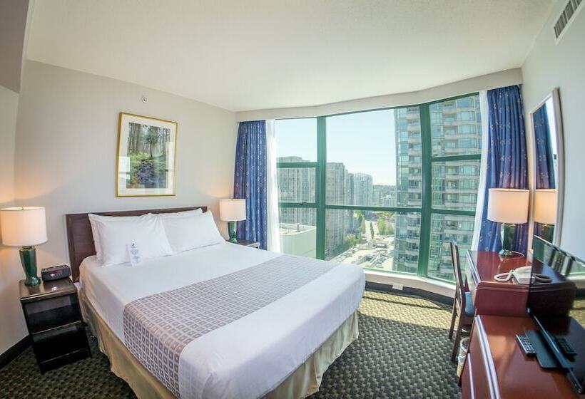 デラックススイート, Rosedale On Robson Suite