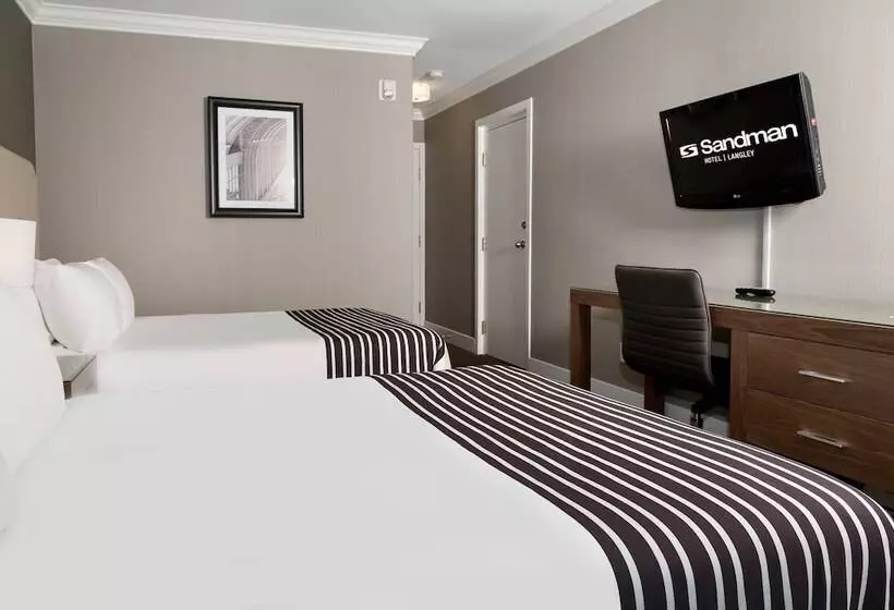 ２ダブルベッドのスタンダードルーム, Sandman Hotel Langley