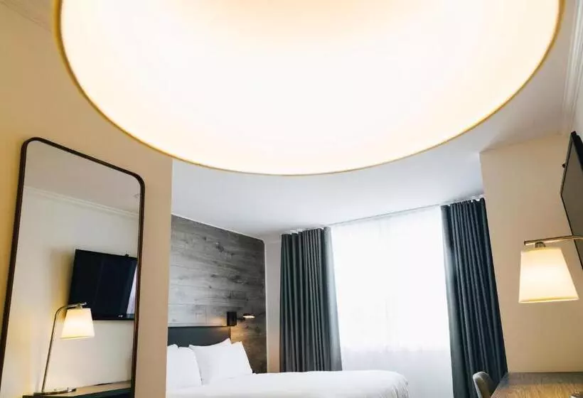 اتاق استاندارد, The Hotel On Pownal