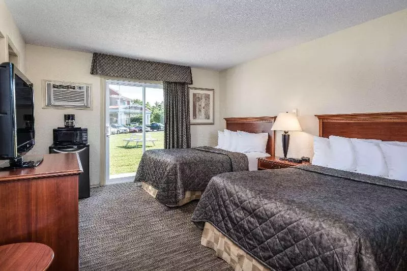 スタンダードルーム, Travelodge By Wyndham Gananoque