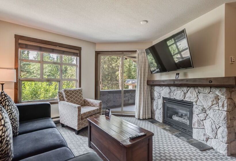 סוויטה, Blackcomb Springs Suites By Clique