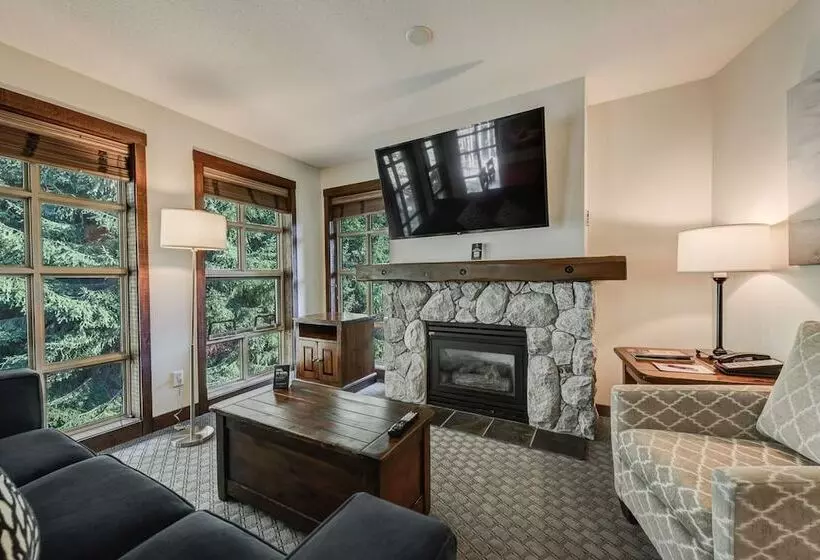 ２ベッドスイートルーム, Blackcomb Springs Suites By Clique