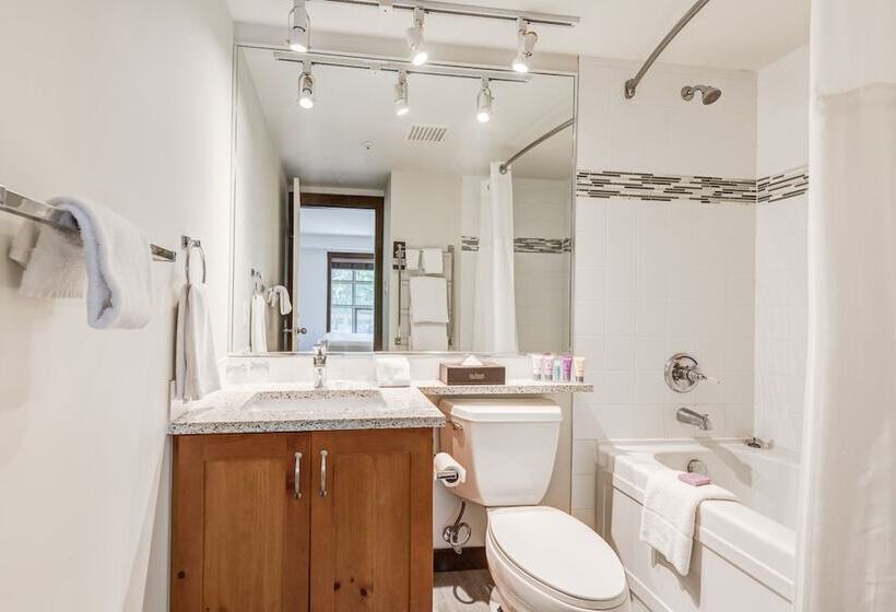 침실 2개 스위트, Blackcomb Springs Suites By Clique