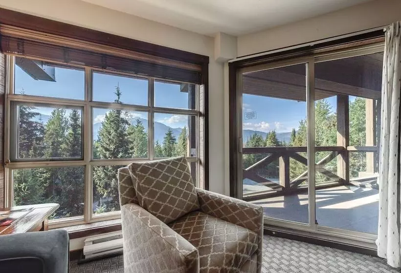 マウンテンビュースイート, Blackcomb Springs Suites By Clique