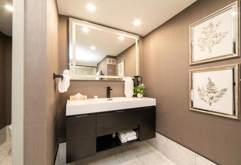 סוויטת פרמיום, Ramada Plaza By Wyndham Regina Downtown