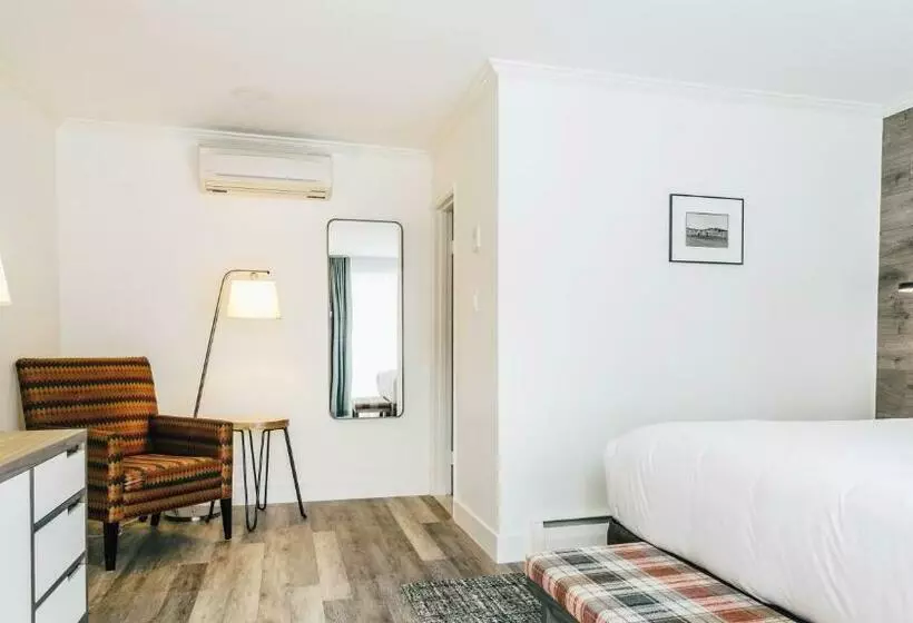 اتاق استاندارد با تخت بزرگ, The Hotel On Pownal