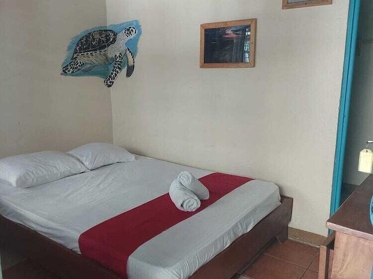 스탠다드 룸, Blue Iguana