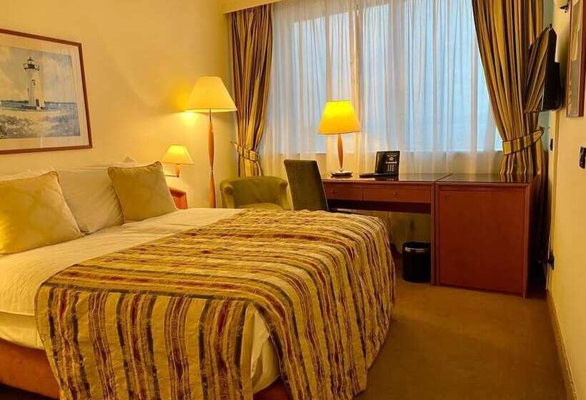 标准间, Grand Hotel Bonavia