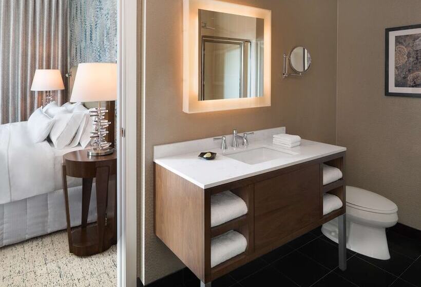 豪华套房, Hilton Vancouver Downtown