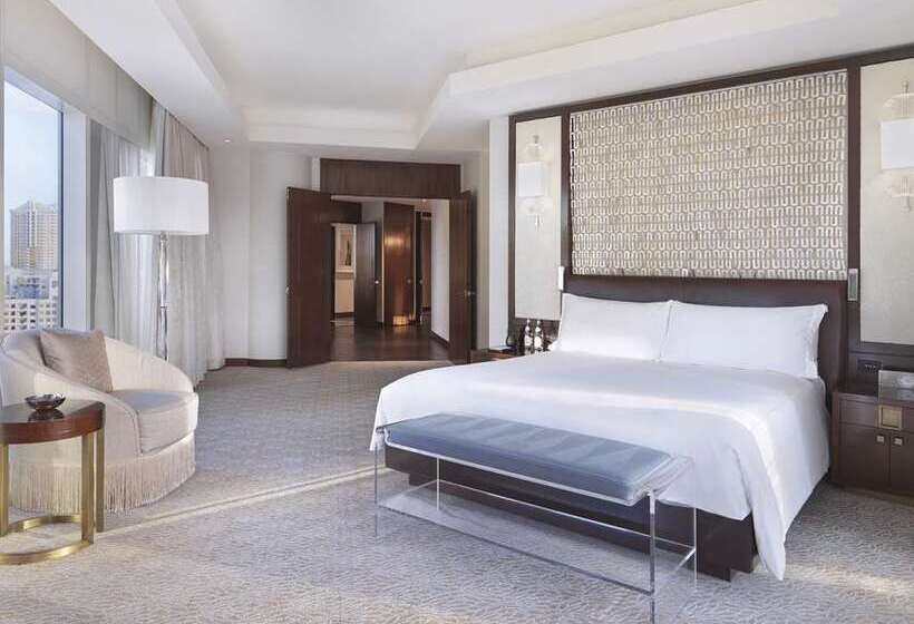 豪华套房, Hilton Vancouver Downtown