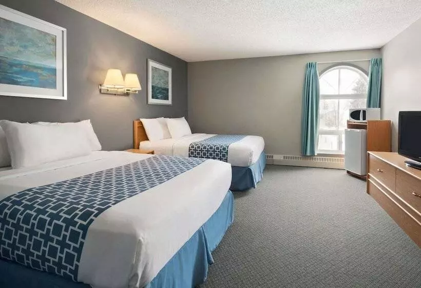 اتاق استاندارد با 2 تخت دوبل, Travelodge By Wyndham Edmonton Airport