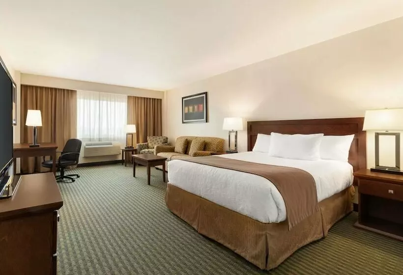 Bisneshuone, Travelodge Hotel By Wyndham Weyburn