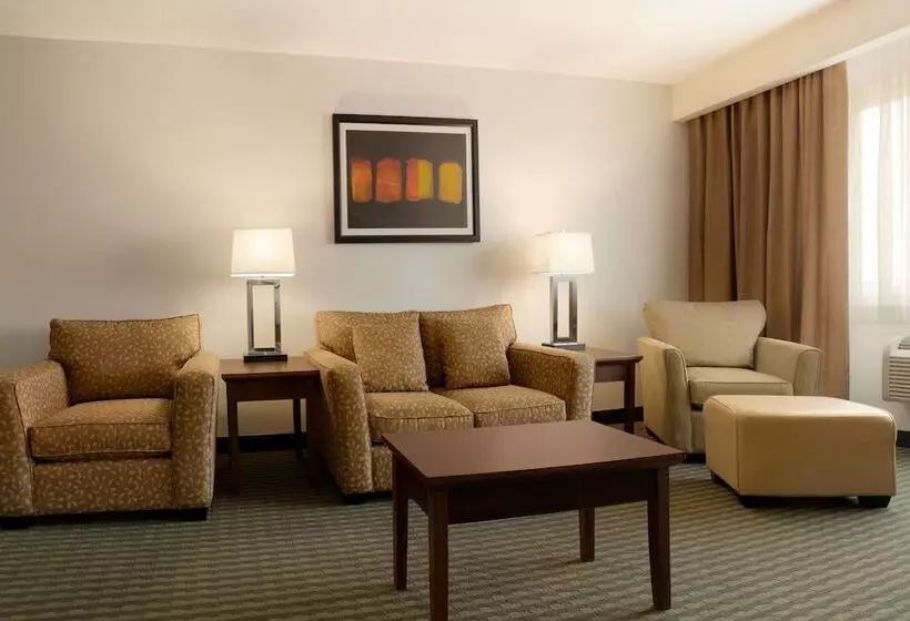 Sviitti, Travelodge Hotel By Wyndham Weyburn