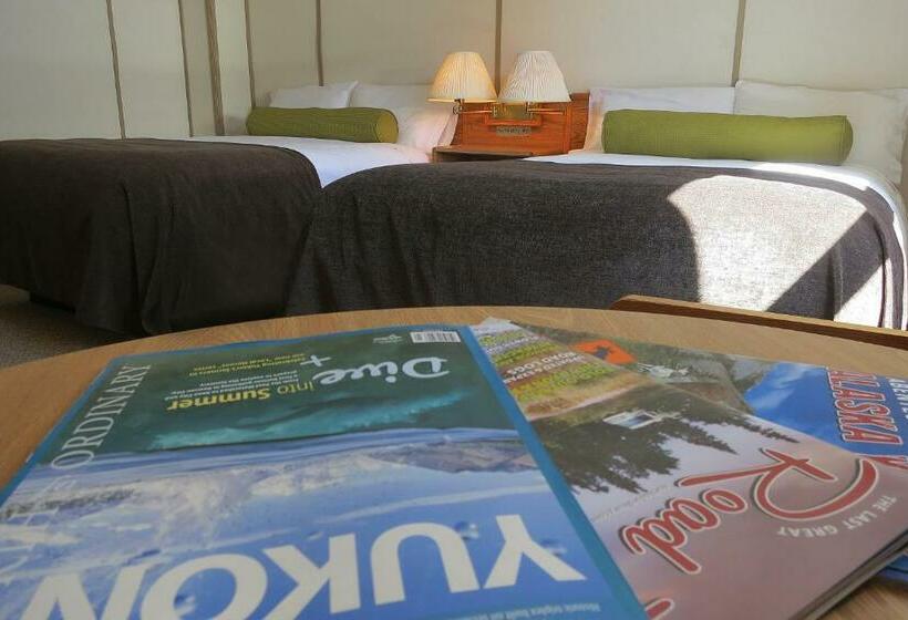 Standard Værelse, Triple J