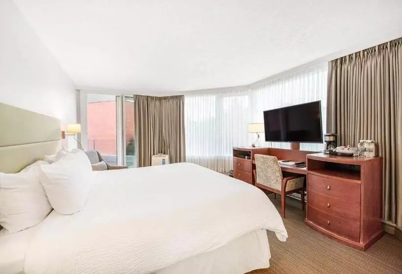اتاق استاندارد با تخت بزرگ, Victoria Regent Waterfront Hotel & Suites