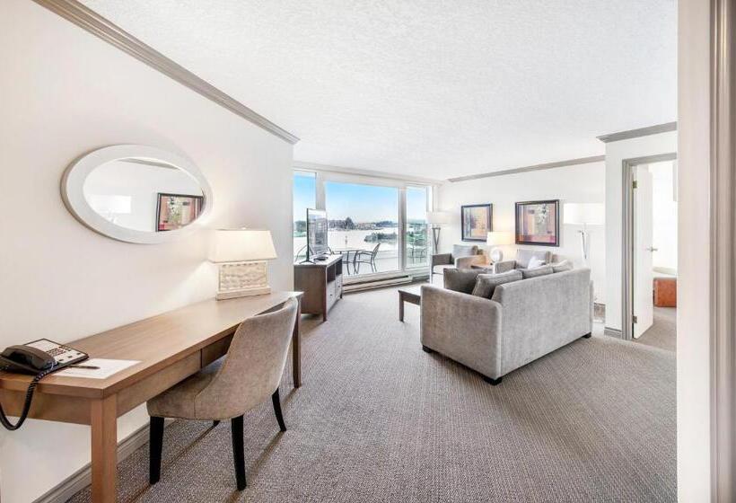 2 Bedrooms Suite Sea View, Victoria Regent Waterfront Hotel & Suites