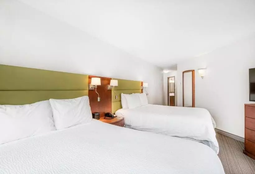 2 Bedrooms Suite Sea View, Victoria Regent Waterfront Hotel & Suites