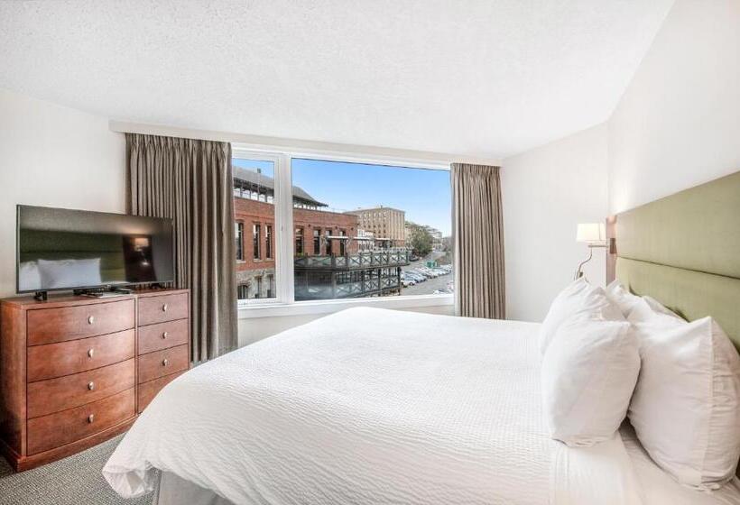 Люкс с Видом, Victoria Regent Waterfront Hotel & Suites