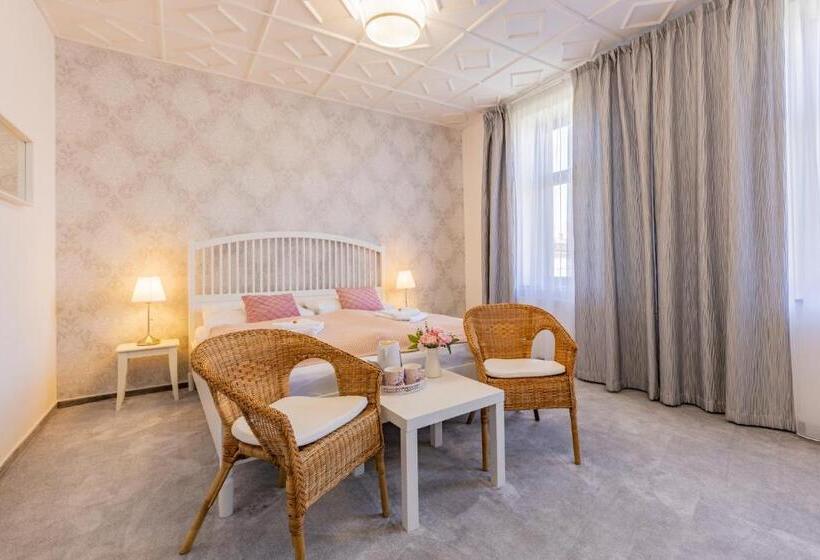 اتاق استاندارد با تخت بزرگ, Amadeus