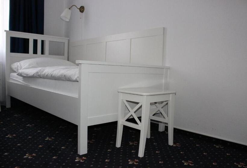 سوییت لوکس, Amadeus