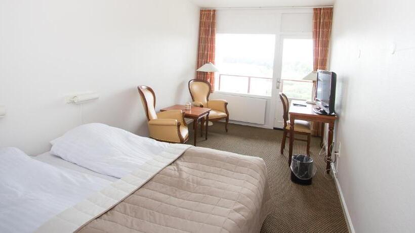 Номер Стандарт Вид на Озеро, Milling Hotel Søpark