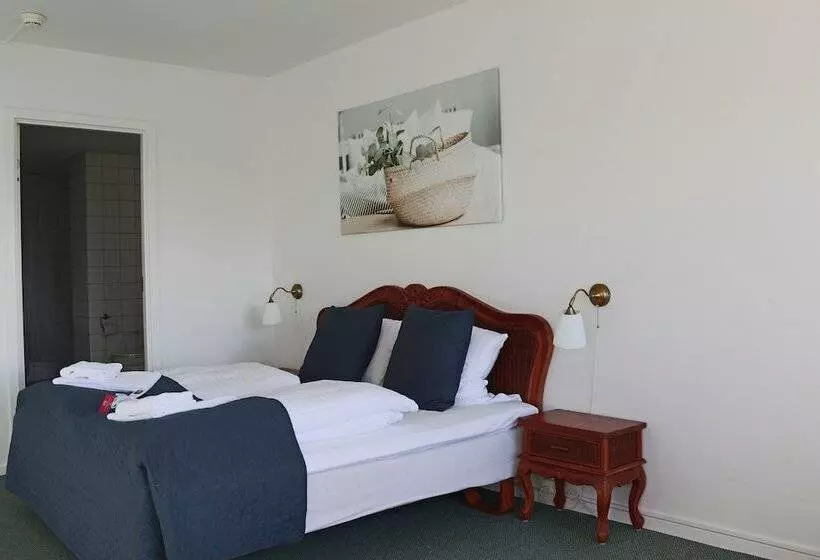 Superior room with lake view, Milling Hotel Søpark