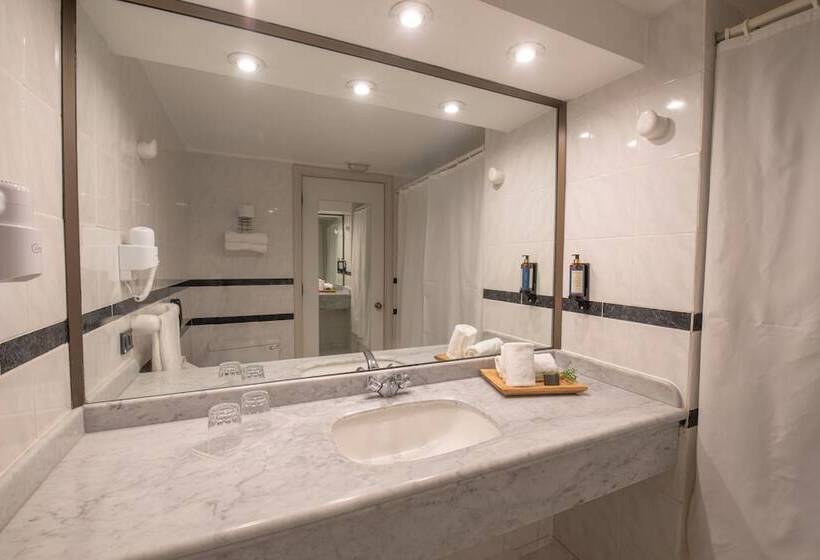 Номер Superior, Puerta Del Sur