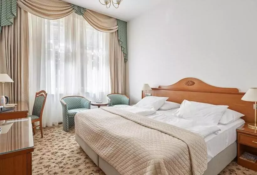 اتاق استاندارد, Romance