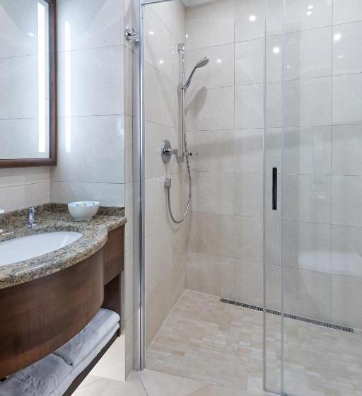 غرفة إقتصادية فردية, Romance