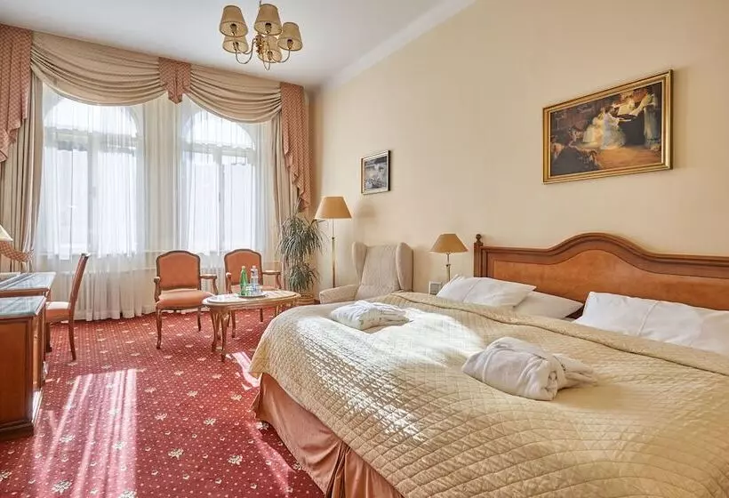 مجموعه ویستا شهر, Romance