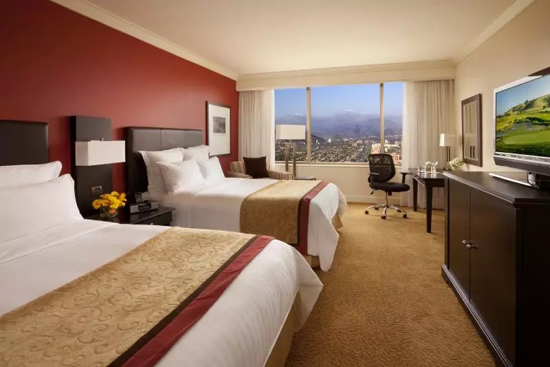 اتاق لوکس, Santiago Marriott