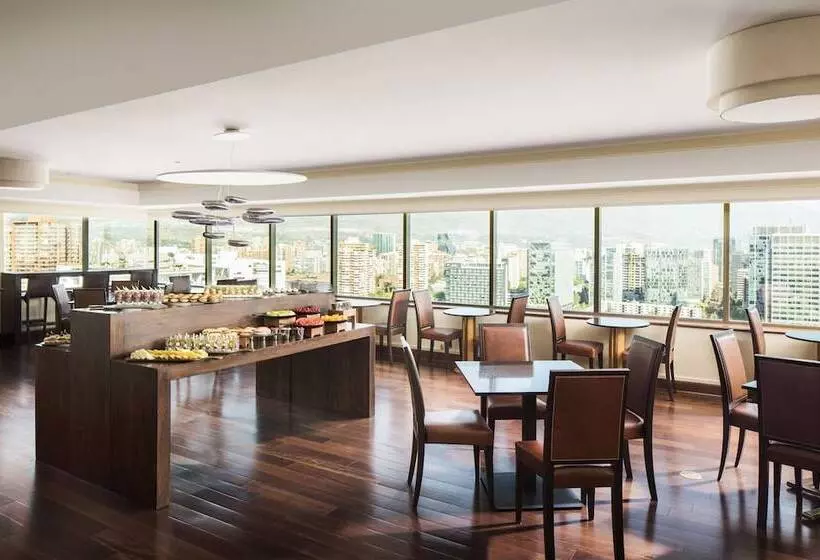 اتاق اجرایی, Santiago Marriott