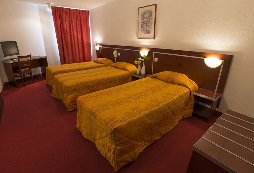 Camera Quadrupla Standard, America Hotel Lourdes