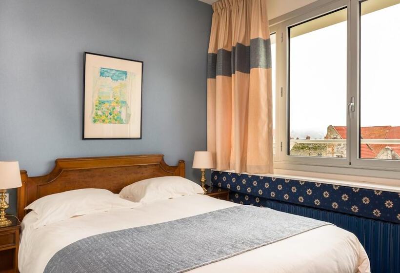 带城市景观的标准间, Aguado