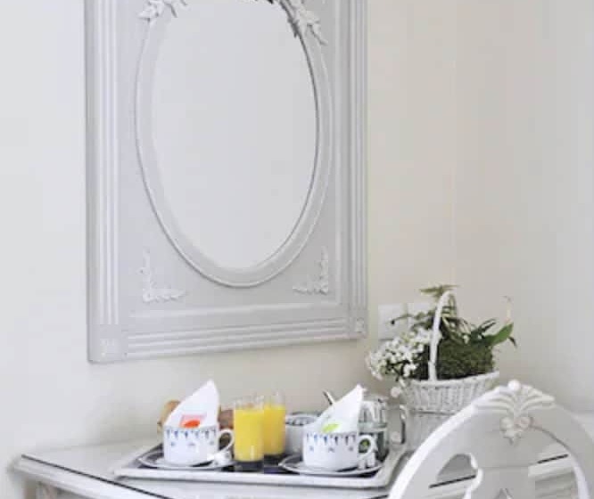 スタンダードルーム, Arcadie Montparnasse