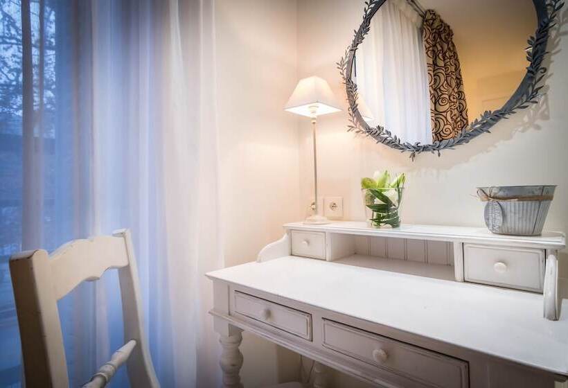 コンフォートルーム, Arcadie Montparnasse