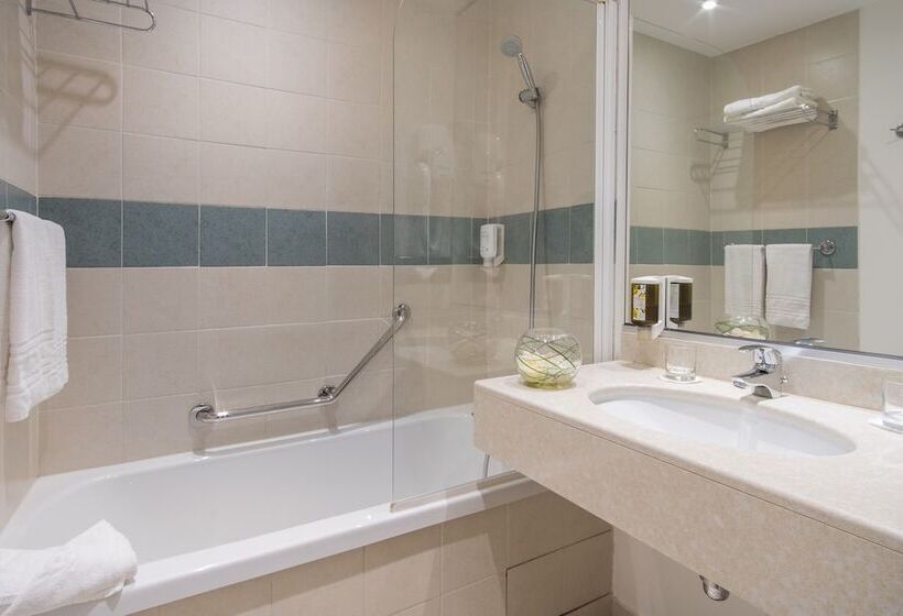 ファミリールーム, Arcadie Montparnasse