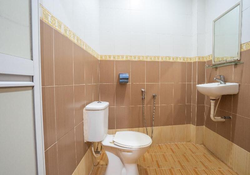 اتاق راحتی, Arcadie Montparnasse
