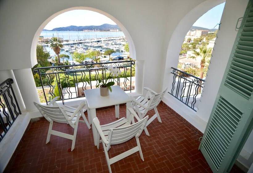 Triple Room Sea View, Auberge De La Calanque