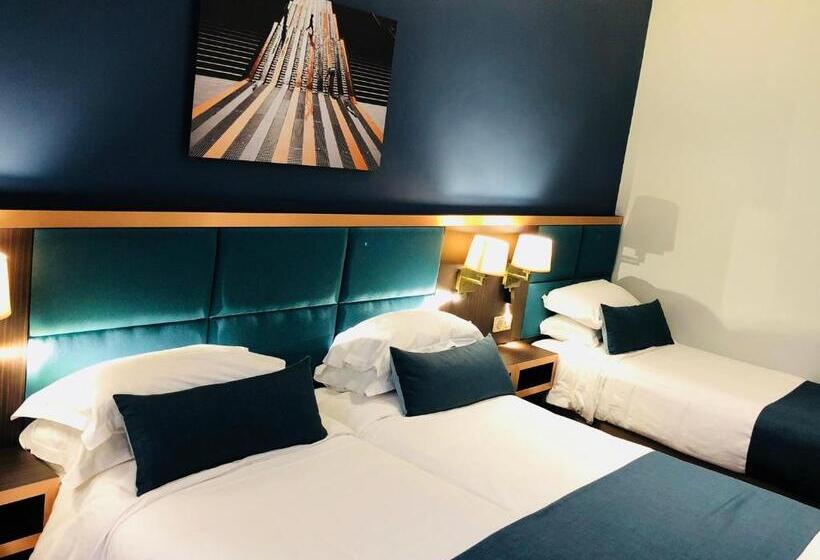 패밀리 룸, Best Western Empire Elysees