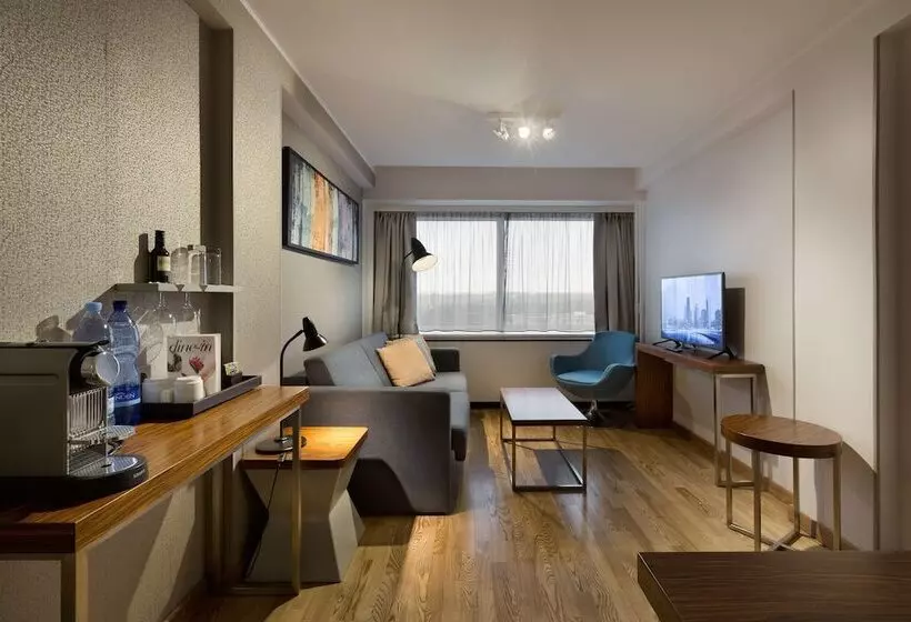 سوییت جونیور, Radisson Blu Hotel Olümpia