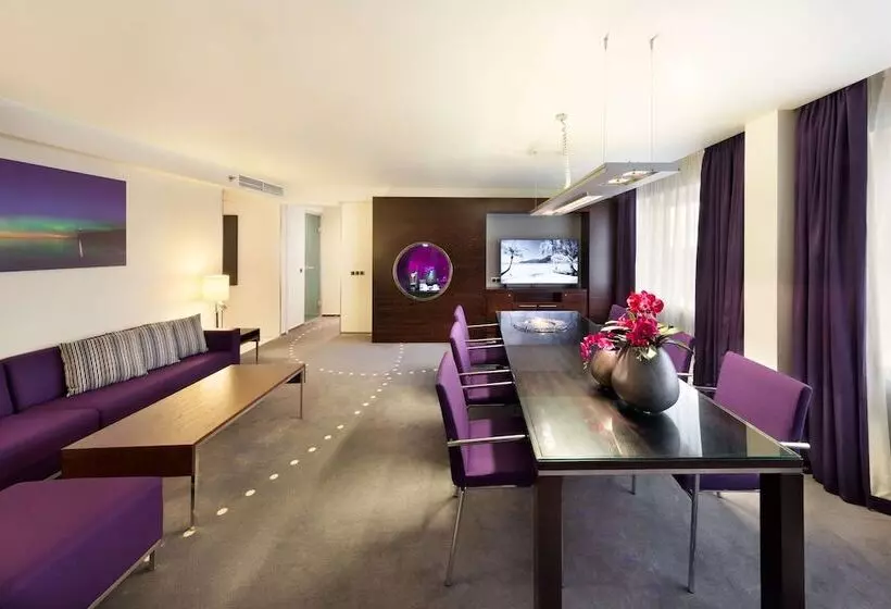 سوییت, Radisson Blu Hotel Olümpia