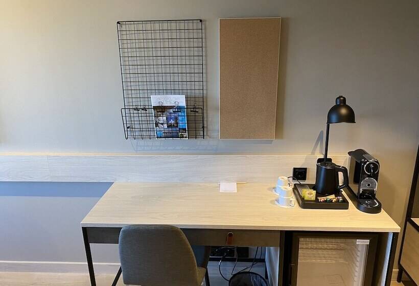 غرفة بيزنس, Skyline Airport