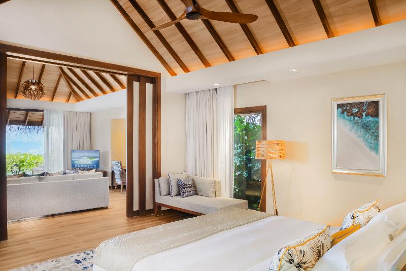 غرفة إقتصادية عائلية, Skyline Airport